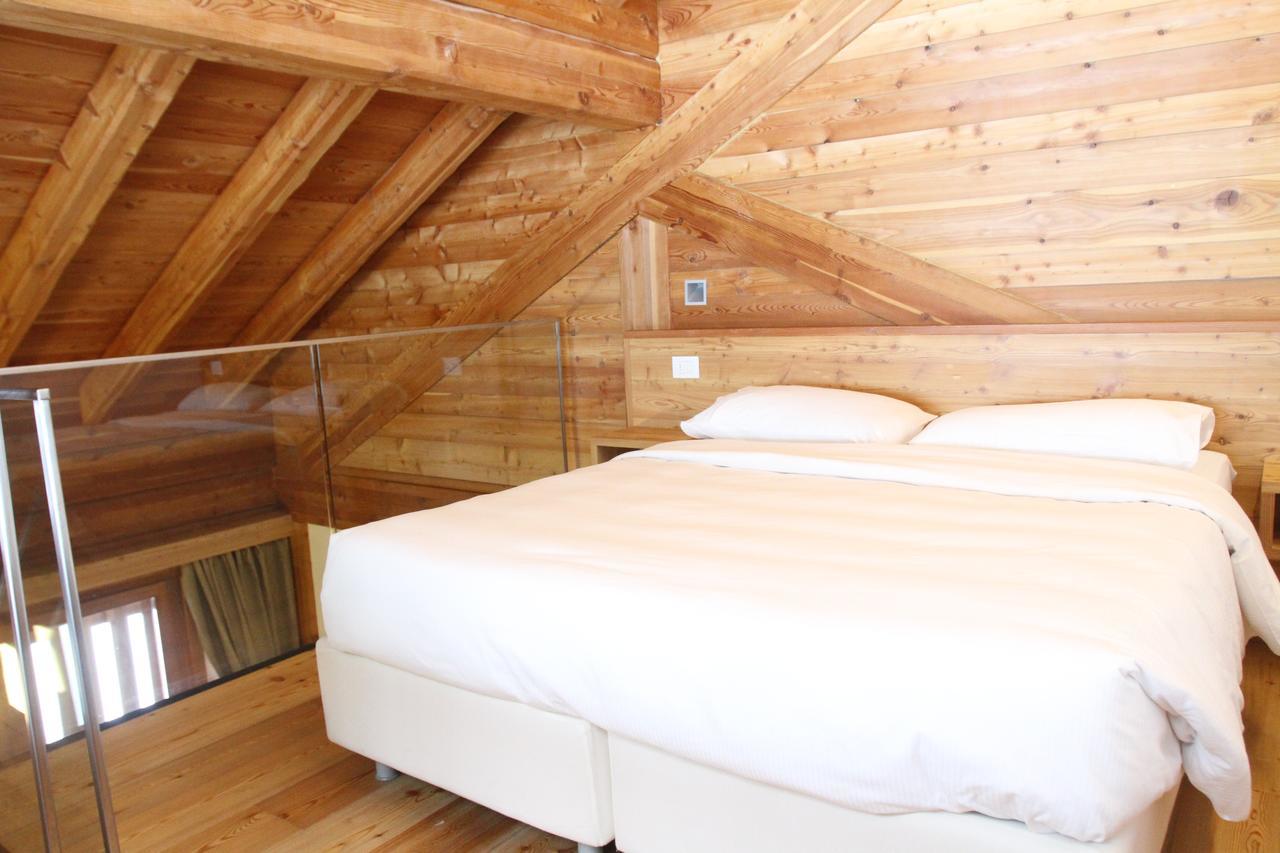 Quadruple Room Bathroom